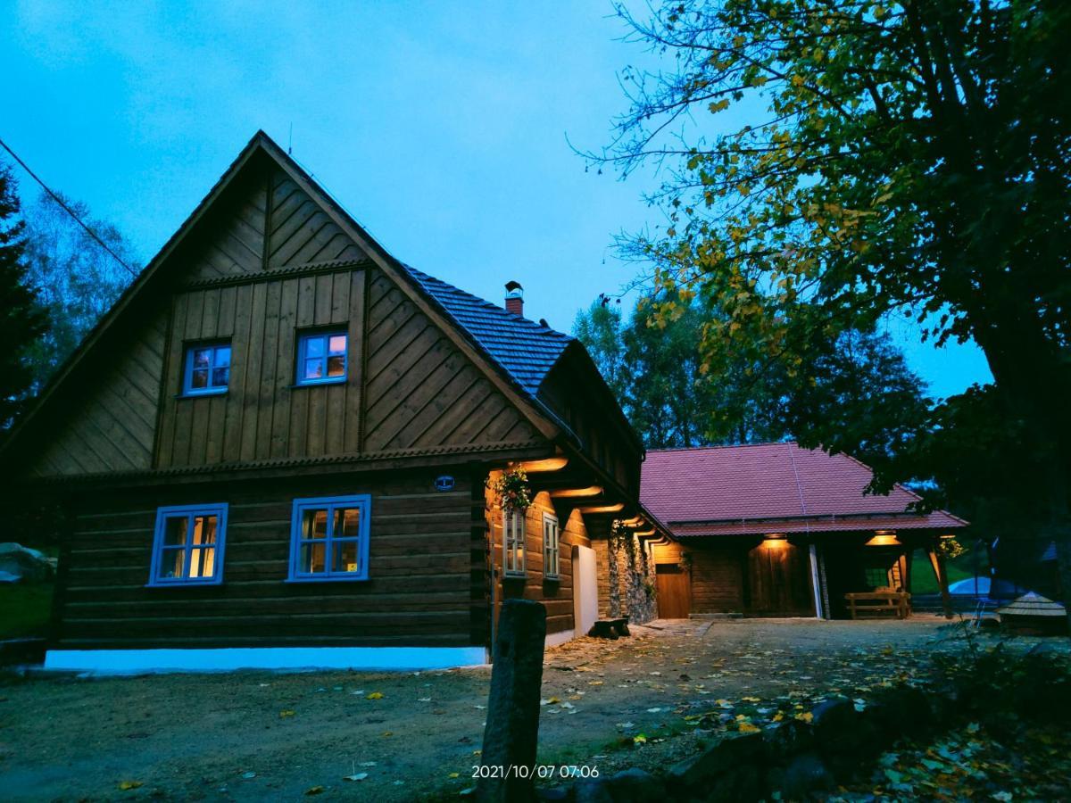 Roubenka U Zvonicky Villa Cejle Exterior photo